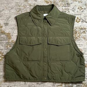 H&M Quilted Cropped Vest Sz S